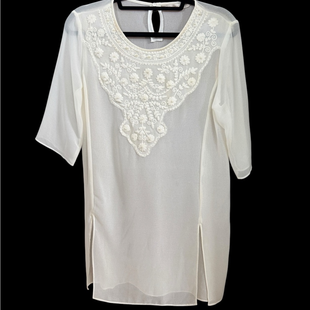 Elegant White Embroidered Women's Top